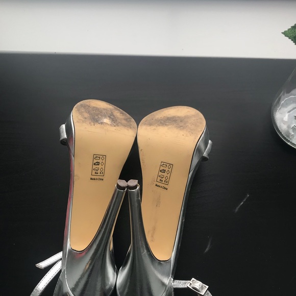 EUC strappy silver heels. Worn twice 8.5 - Picture 3 of 3